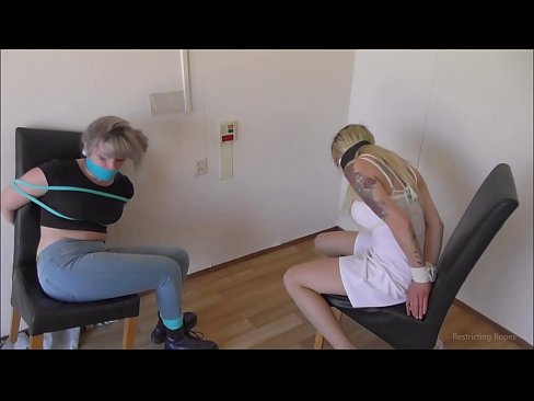 ❤️ Ketagih / diikat dan diikat mulut / gadis dalam kesusahan ❌ Video seks pada ms.sexera.ru ❌️