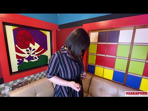 ❤️ Comel Jepun dengan tetek besar melancap dengan alat mainan seks dan mempunyai orgasme. Dia bercakap dalam temu bual tentang pengalaman sialannya. Tetek besar dan faraj berbulu mengerang kuat. Osakaporn ❌ Video seks pada ms.sexera.ru ❌️