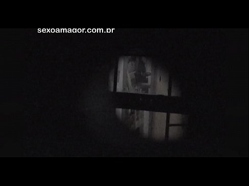 ❤️ Blondie dirakam video secara rahsia oleh intip kawasan kejiranan yang tersembunyi di sebalik batu bata kosong ❌ Video seks pada ms.sexera.ru ❌️
